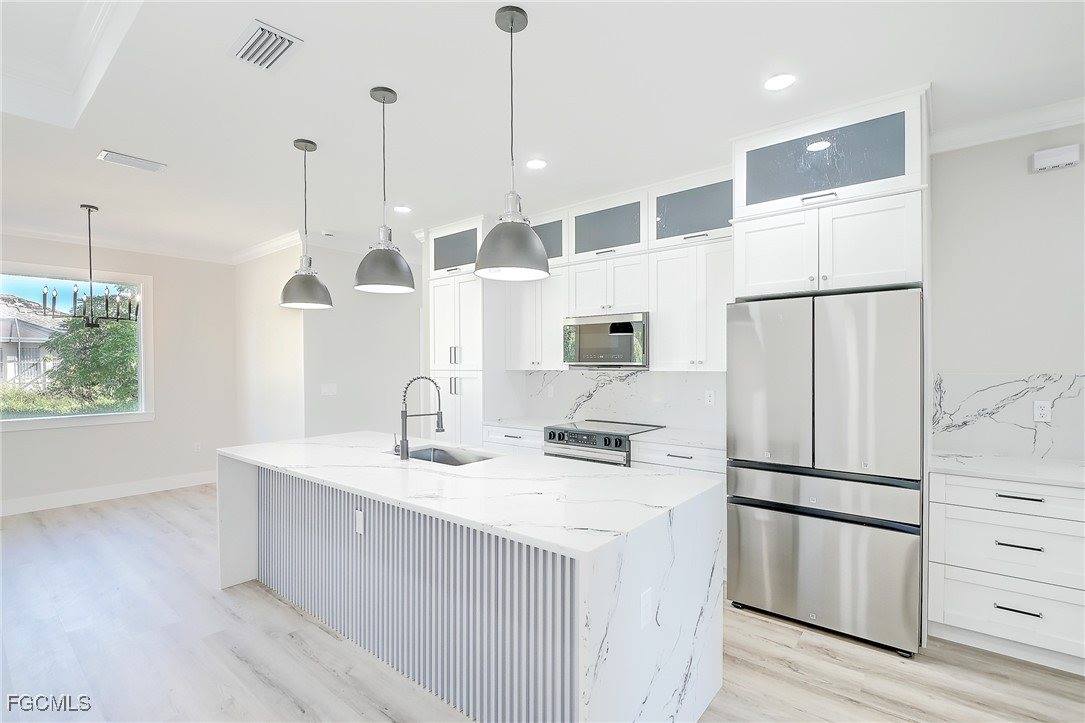 4212 34th Street SW, Lehigh Acres, FL 33976