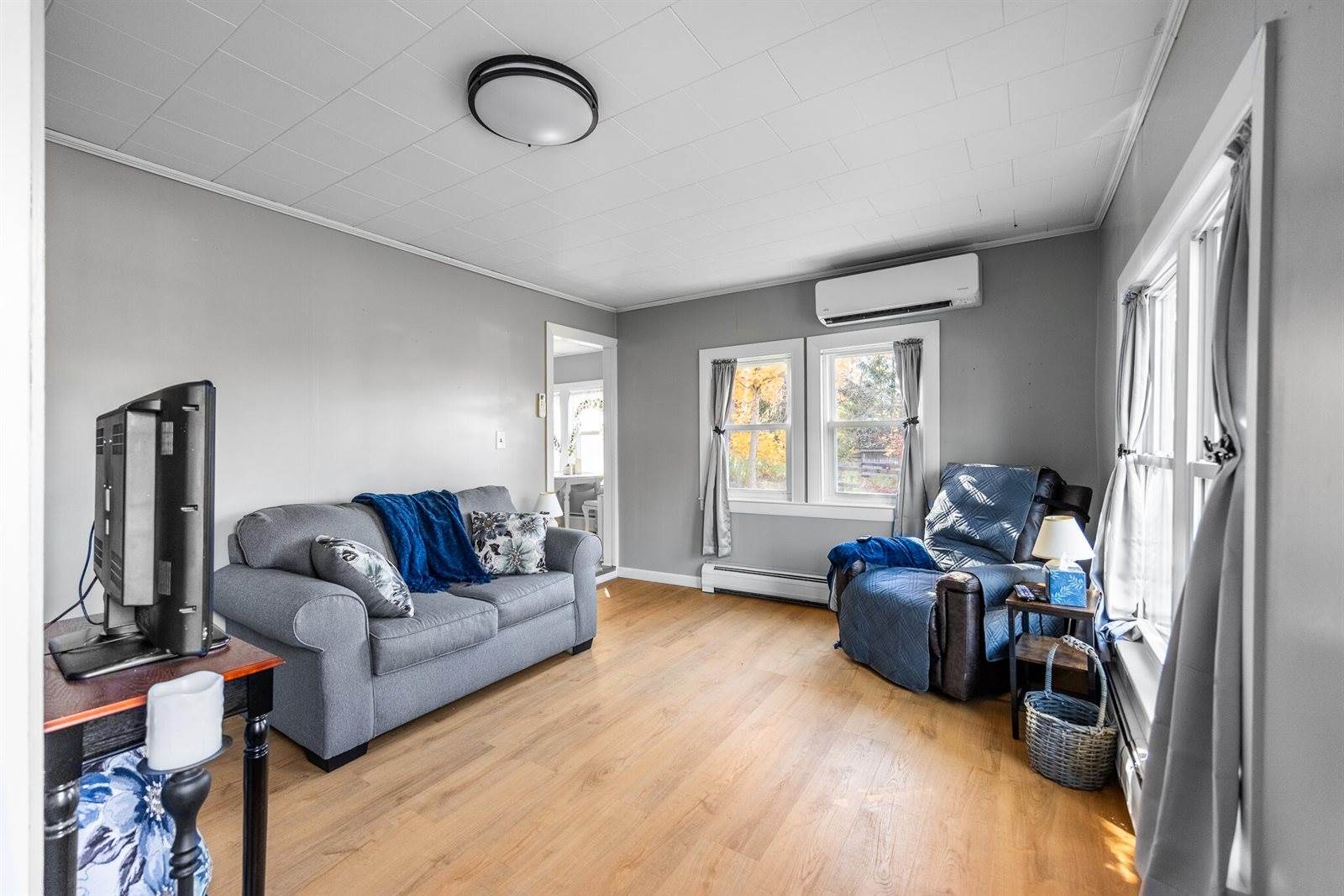 344 Enfield Road, Lincoln, ME 04457