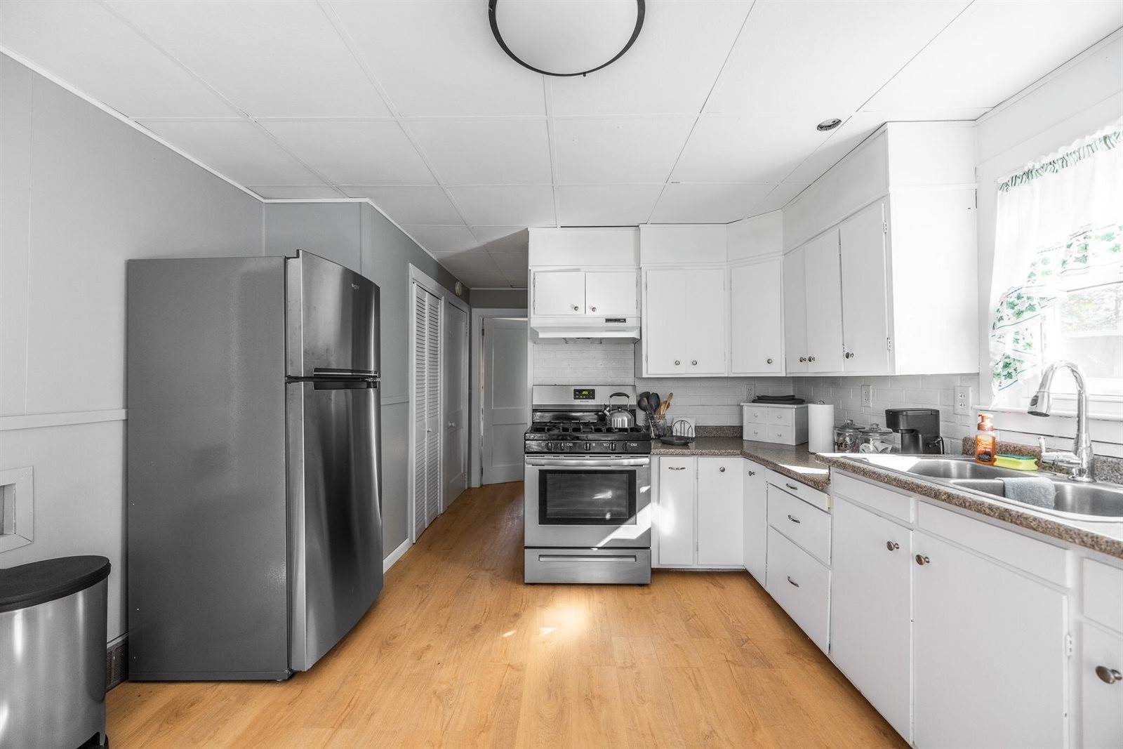 344 Enfield Road, Lincoln, ME 04457