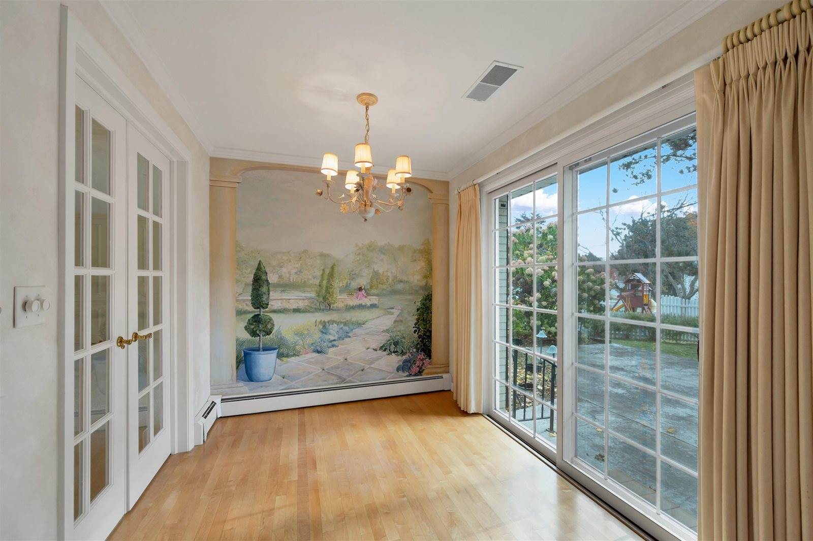 3253 Bitters Court, Green Bay, WI 54301