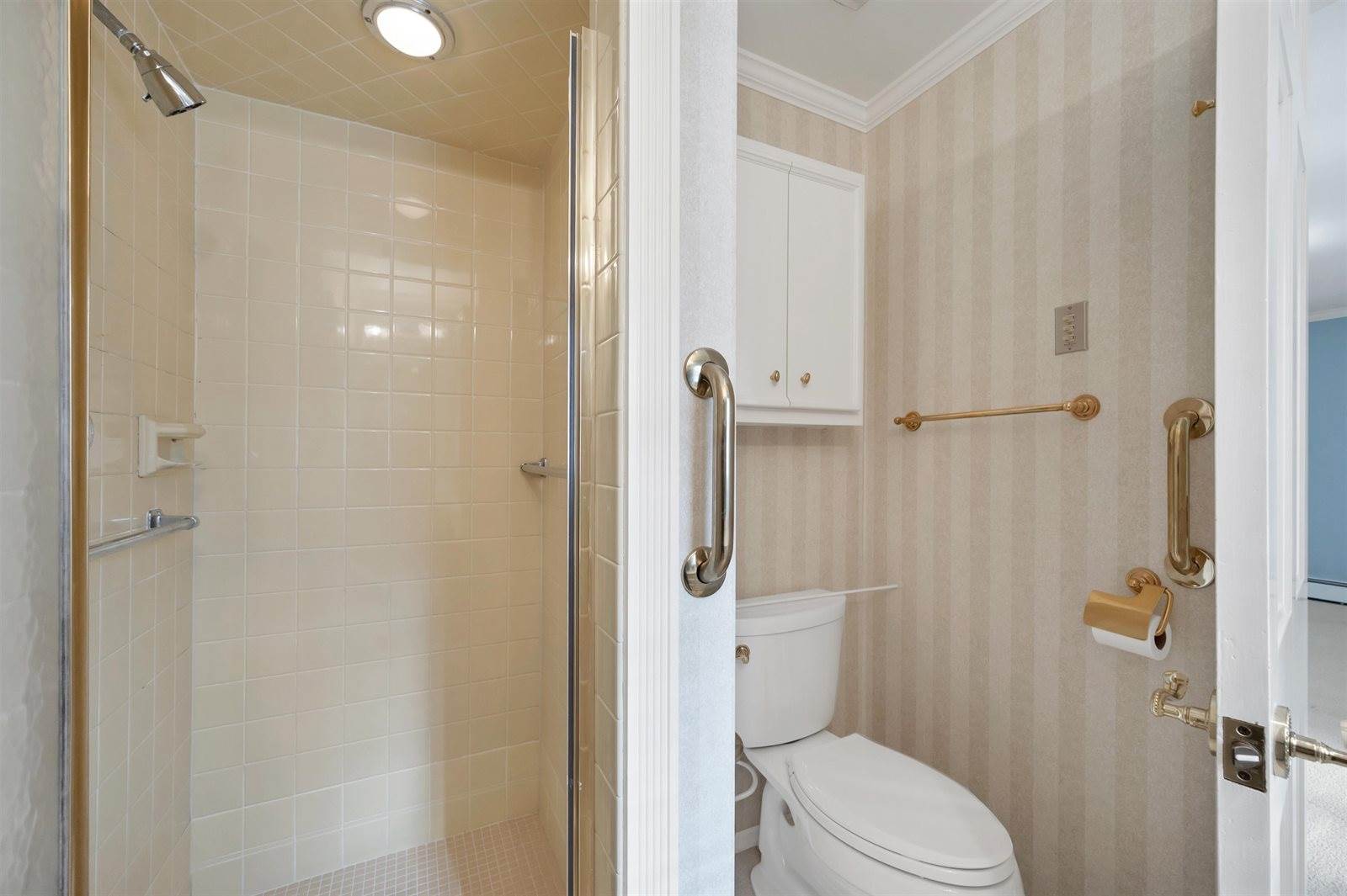 3253 Bitters Court, Green Bay, WI 54301