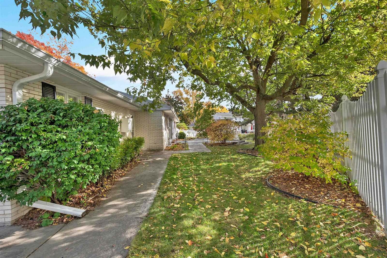 3253 Bitters Court, Green Bay, WI 54301