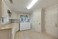 3253 Bitters Court, Green Bay, WI 54301