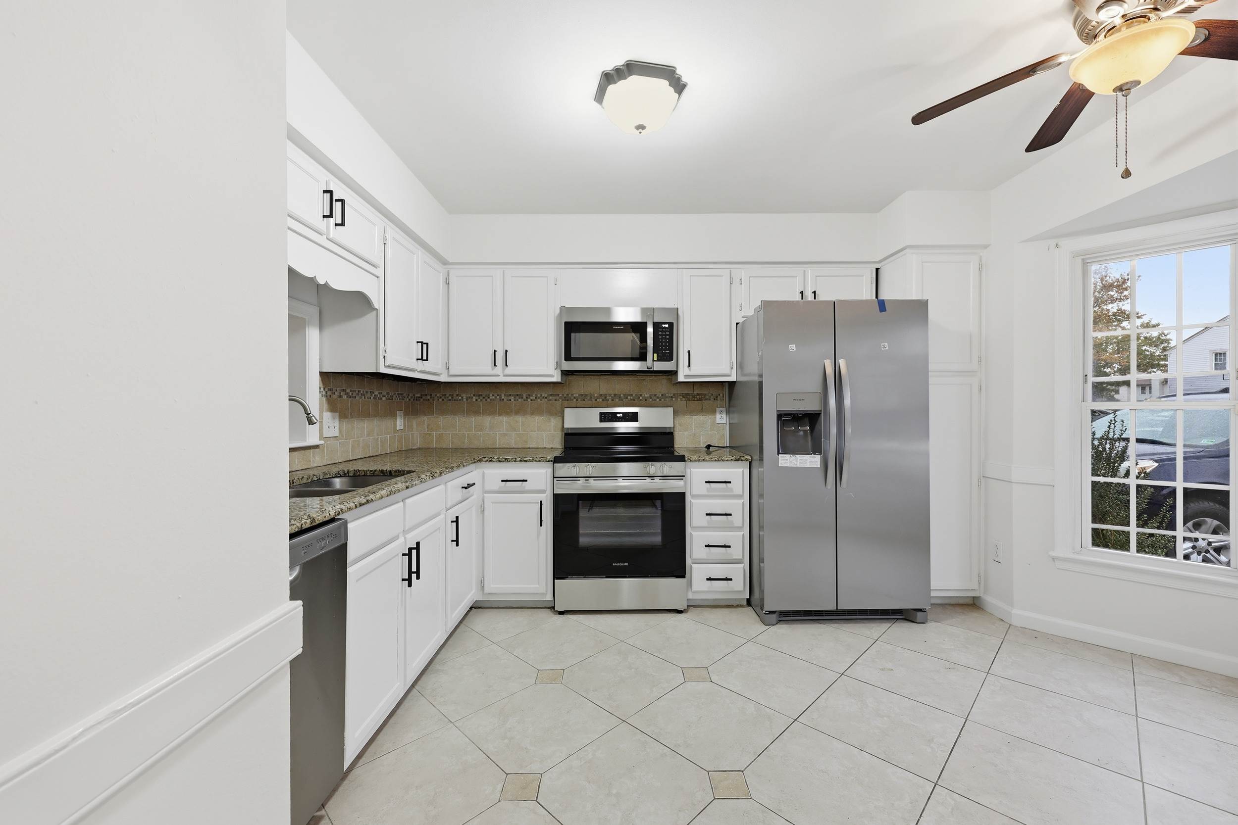 4512 Marlwood Way, Virginia Beach, VA 23462