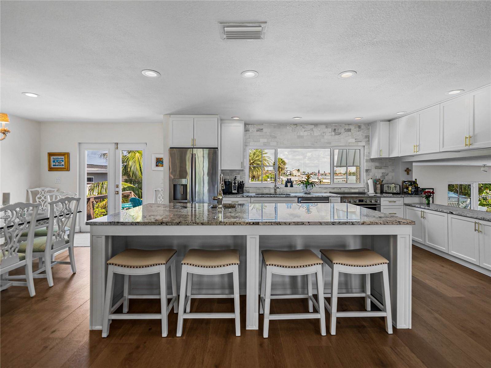 829 59TH Avenue, Saint Pete Beach, FL 33706