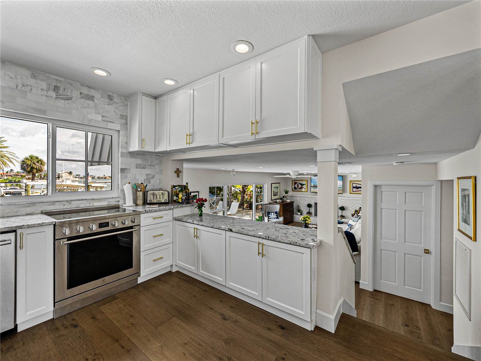 829 59TH Avenue, Saint Pete Beach, FL 33706