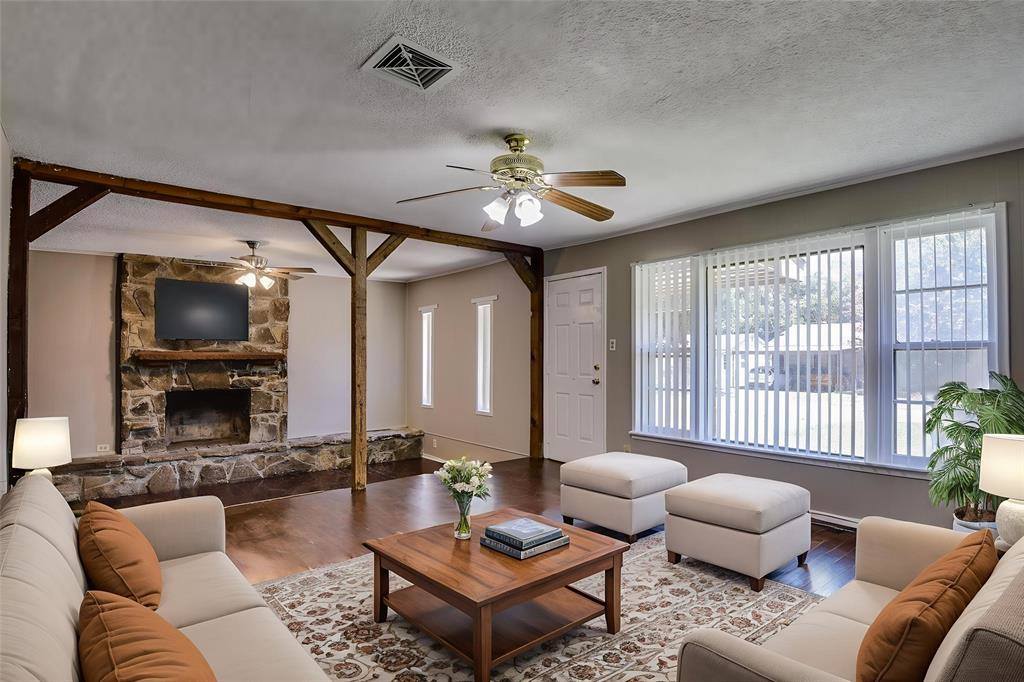 607 North Wood Street, Cleburne, TX 76033