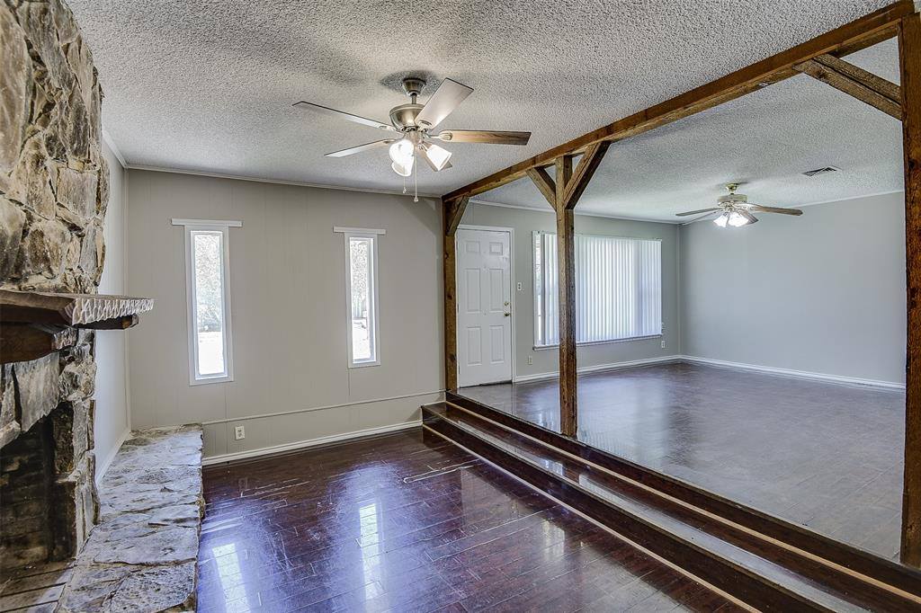 607 North Wood Street, Cleburne, TX 76033