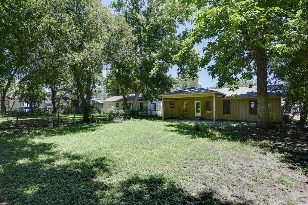 607 North Wood Street, Cleburne, TX 76033