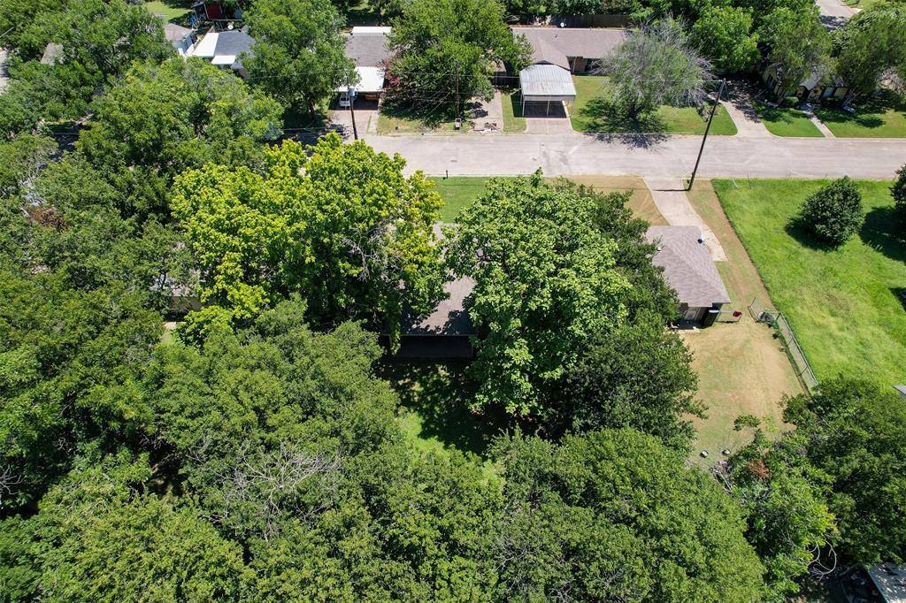 607 North Wood Street, Cleburne, TX 76033