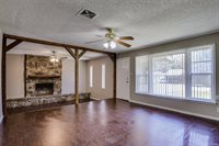 607 North Wood Street, Cleburne, TX 76033