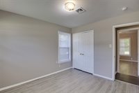 607 North Wood Street, Cleburne, TX 76033