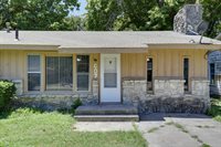 607 North Wood Street, Cleburne, TX 76033