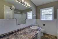 607 North Wood Street, Cleburne, TX 76033