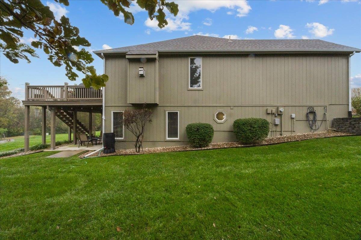 20802 W 102nd St, Lenexa, KS 66220