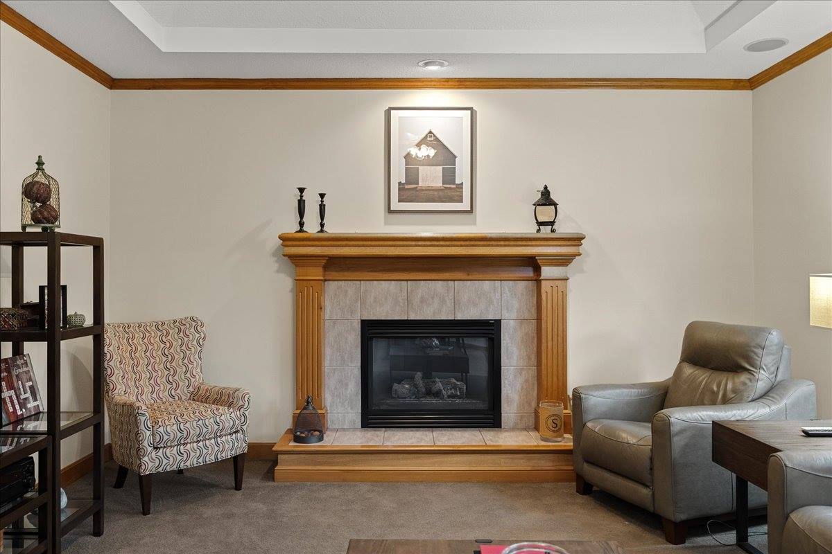 20802 W 102nd St, Lenexa, KS 66220