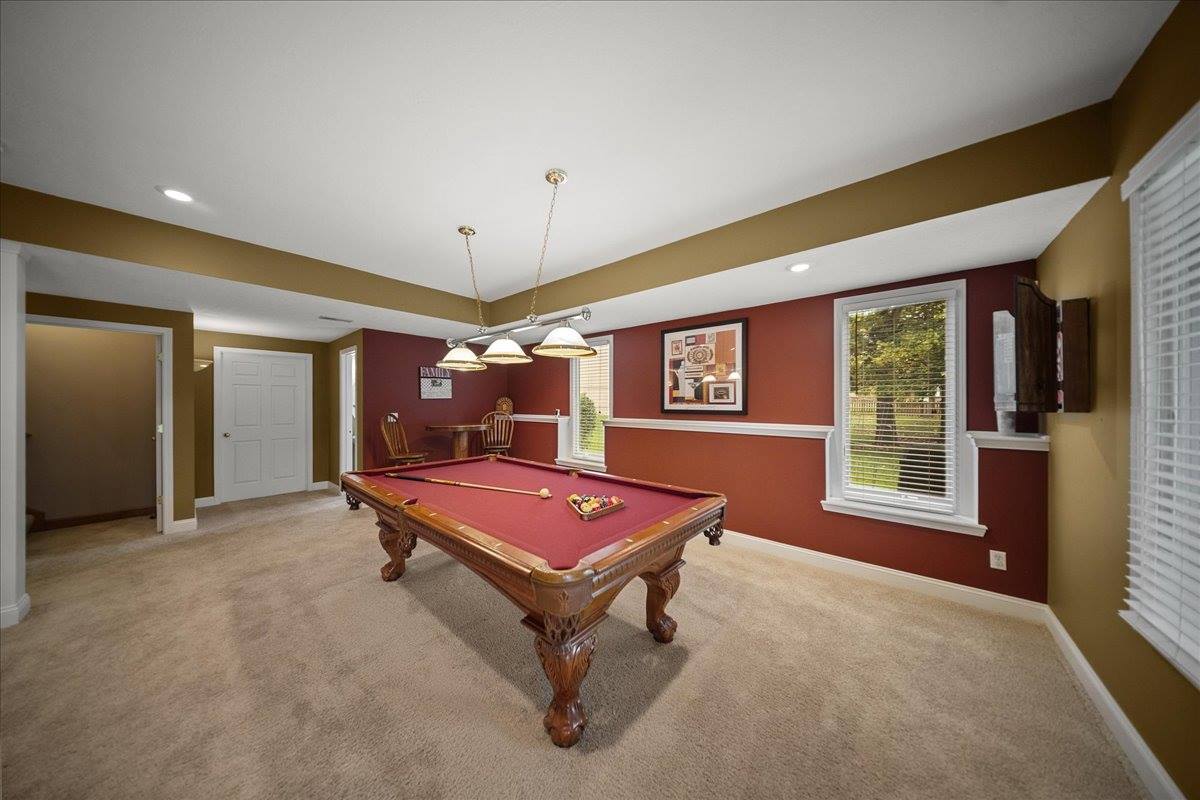 20802 W 102nd St, Lenexa, KS 66220