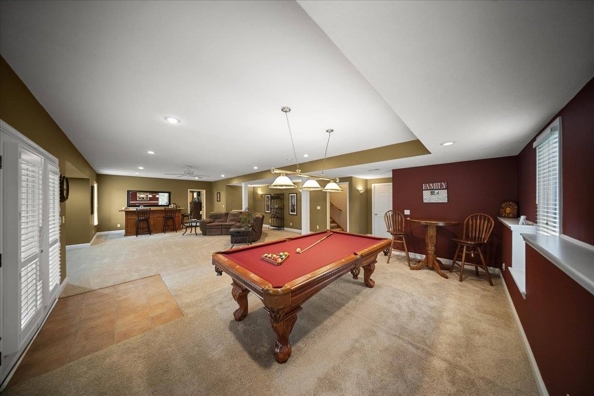 20802 W 102nd St, Lenexa, KS 66220