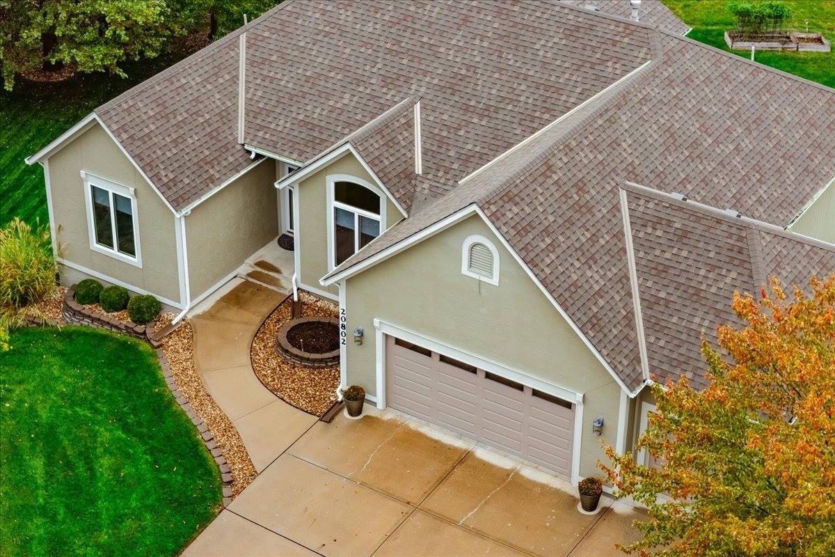 20802 W 102nd St, Lenexa, KS 66220