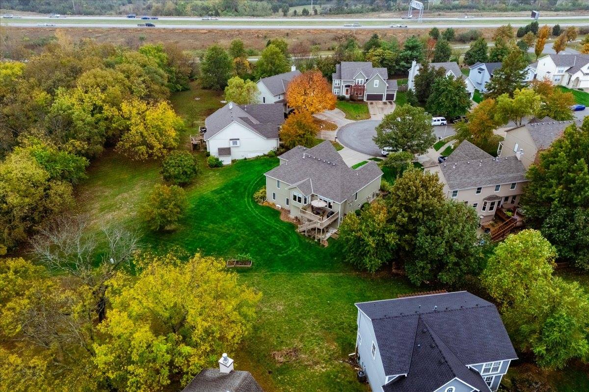 20802 W 102nd St, Lenexa, KS 66220