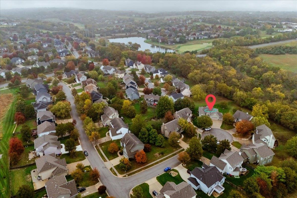 20802 W 102nd St, Lenexa, KS 66220