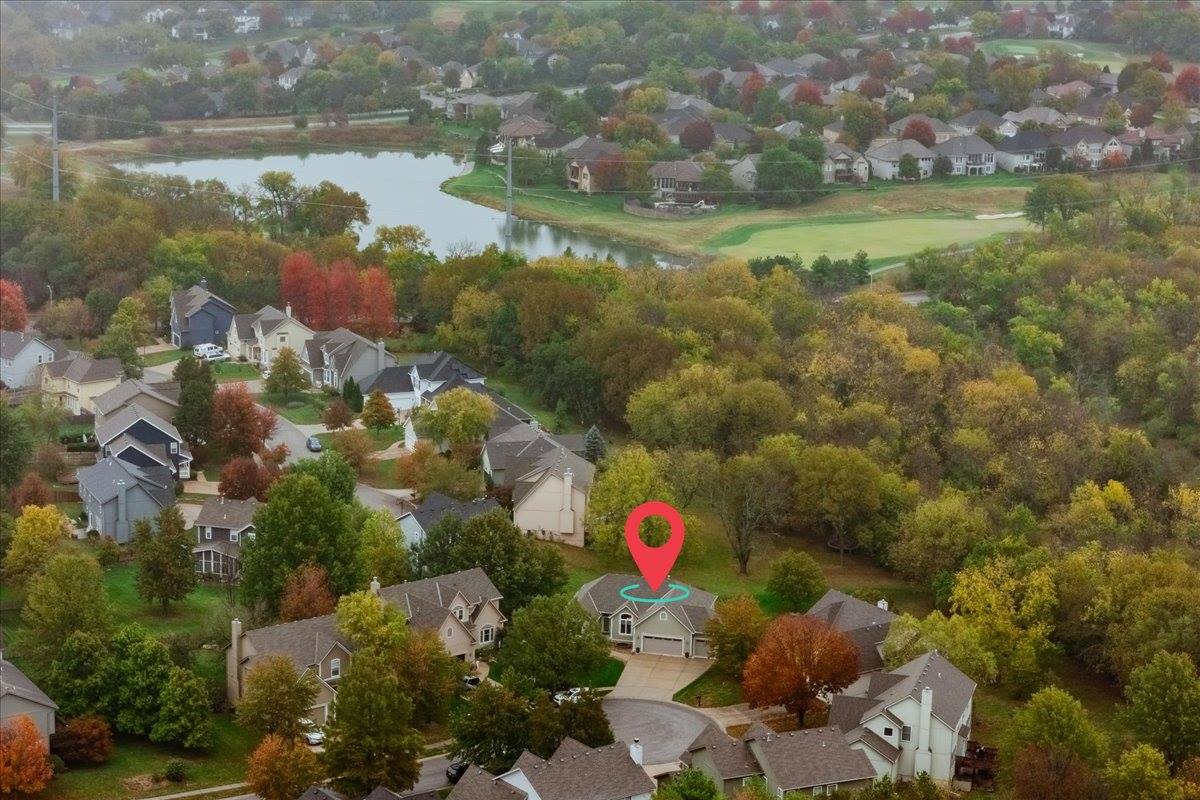 20802 W 102nd St, Lenexa, KS 66220