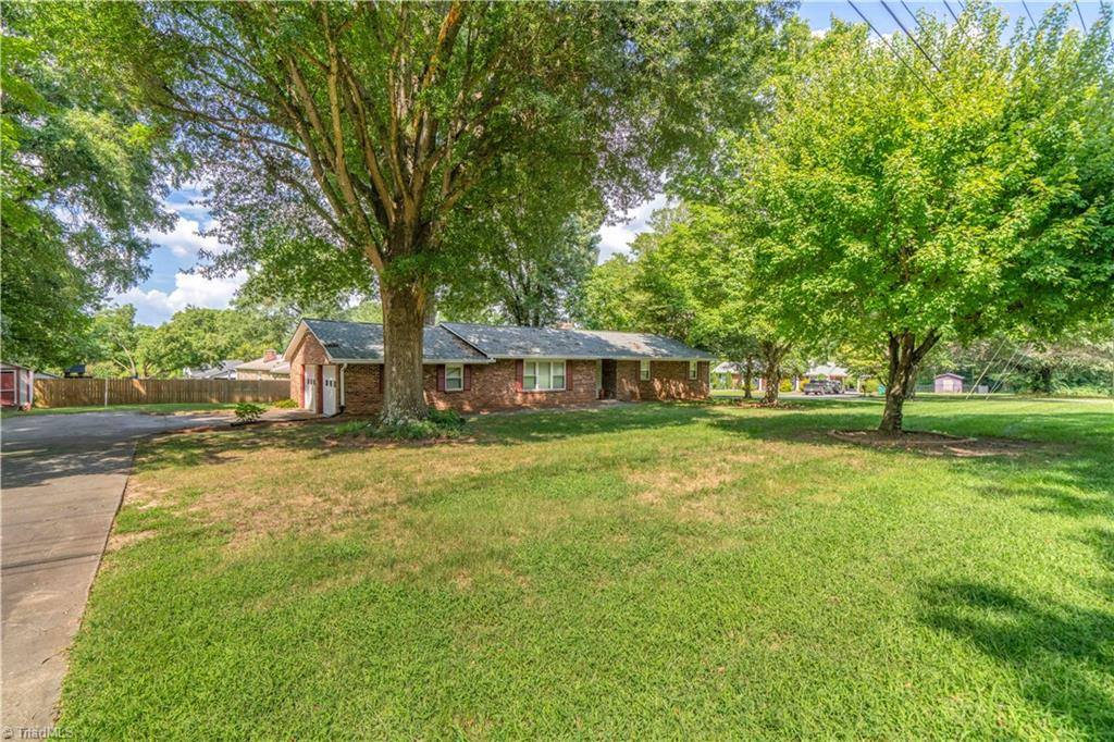 825 Reynolds Road, Lewisville, NC 27023