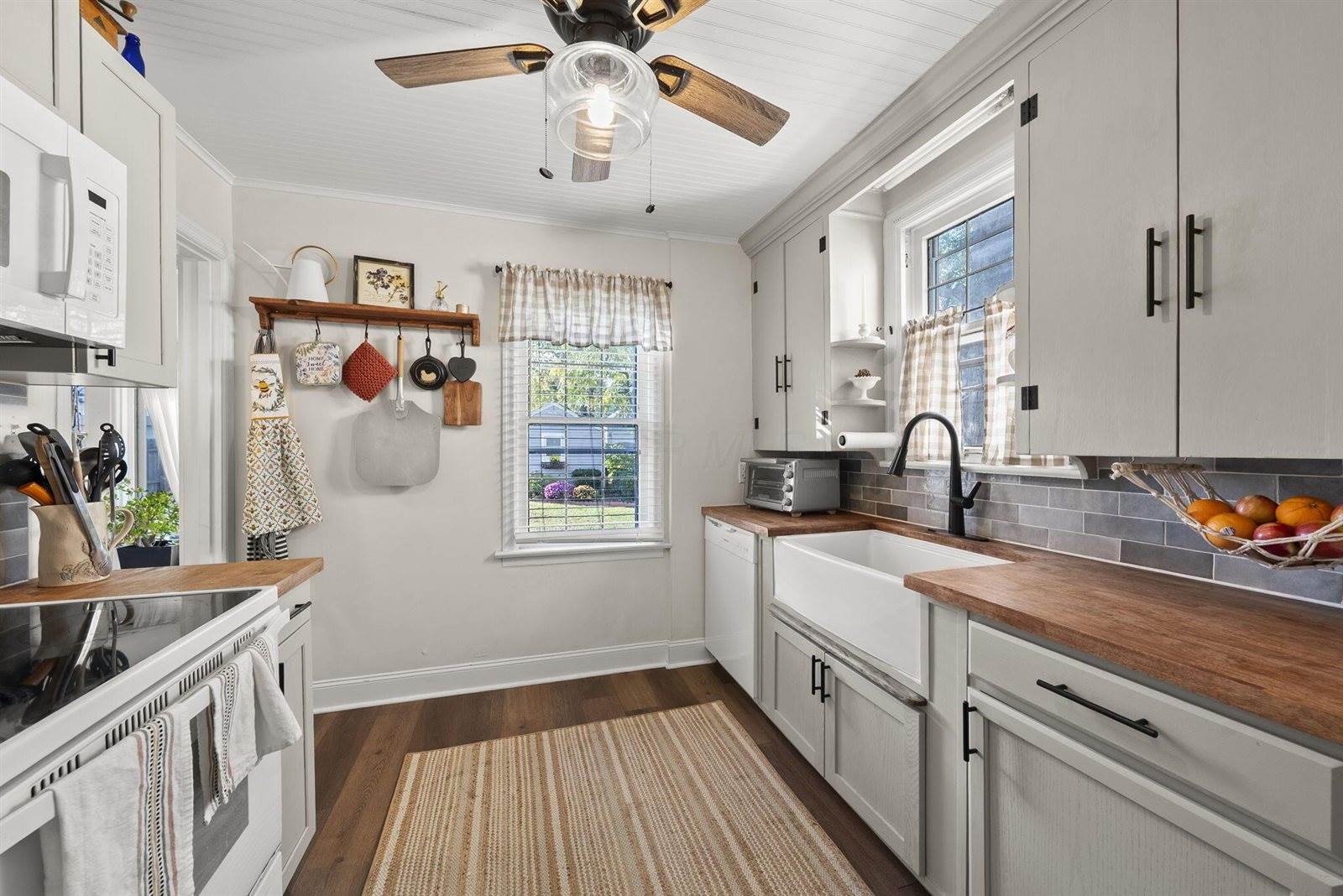 895 Grandon Avenue, Bexley, OH 43209