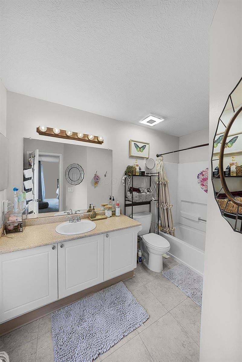 366 Preswicke Mill, Columbus, OH 43004