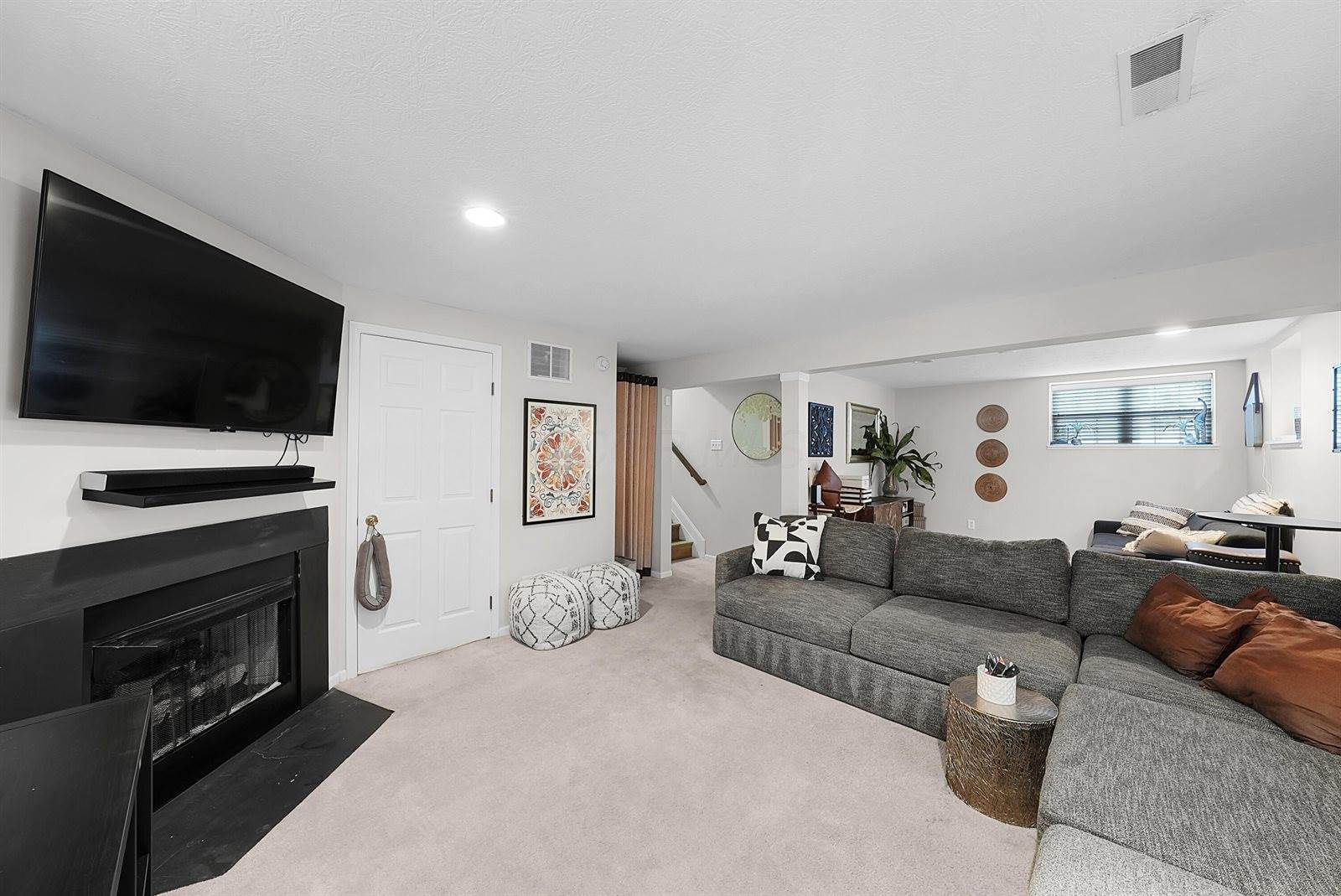 366 Preswicke Mill, Columbus, OH 43004