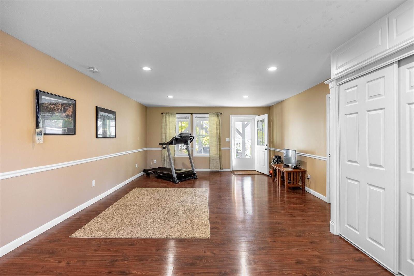 63 Molly Lane, Bangor, ME 04401