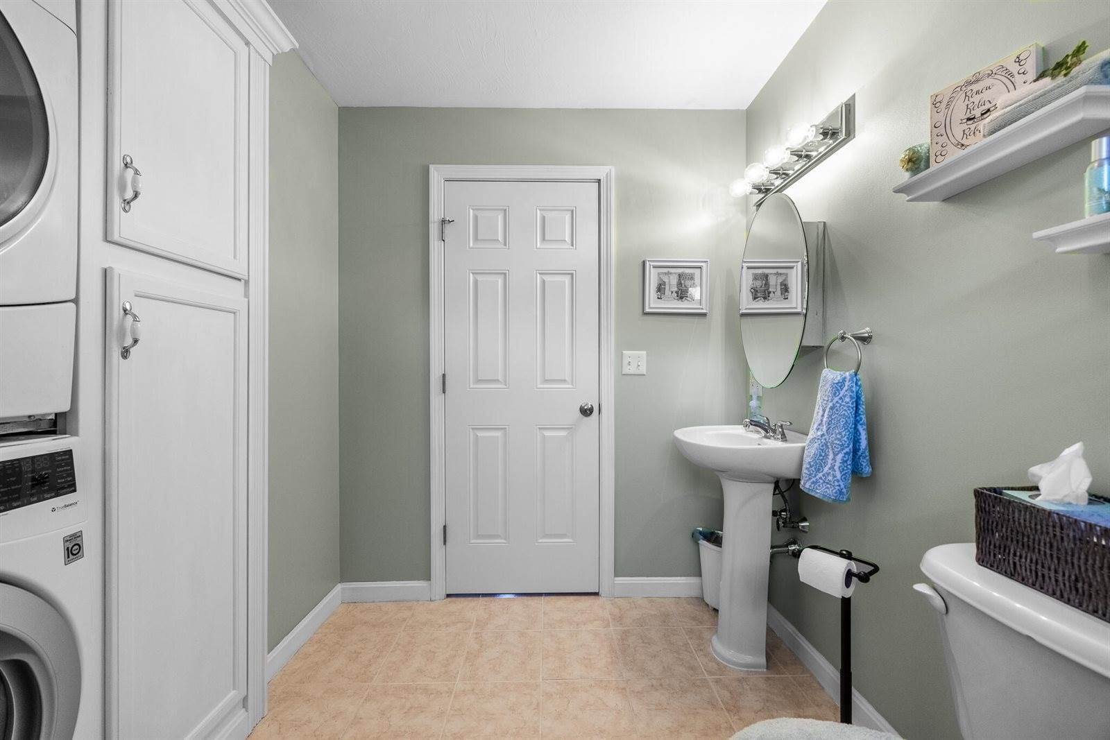 63 Molly Lane, Bangor, ME 04401