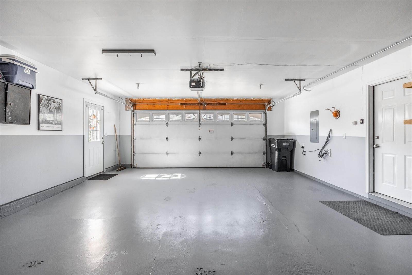 63 Molly Lane, Bangor, ME 04401