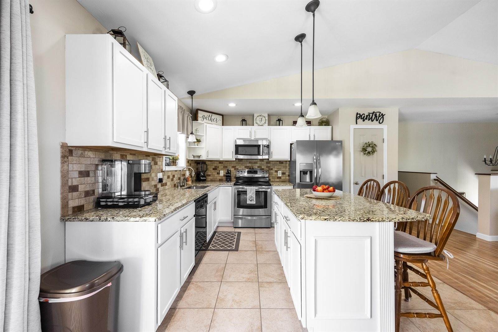 63 Molly Lane, Bangor, ME 04401