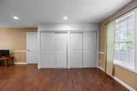 63 Molly Lane, Bangor, ME 04401