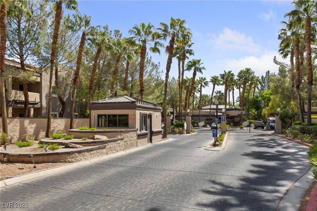 5250 South Rainbow Boulevard, Las Vegas, NV 89118