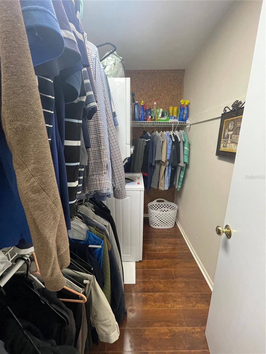 218 Dogwood Circle, Seminole, FL 33777