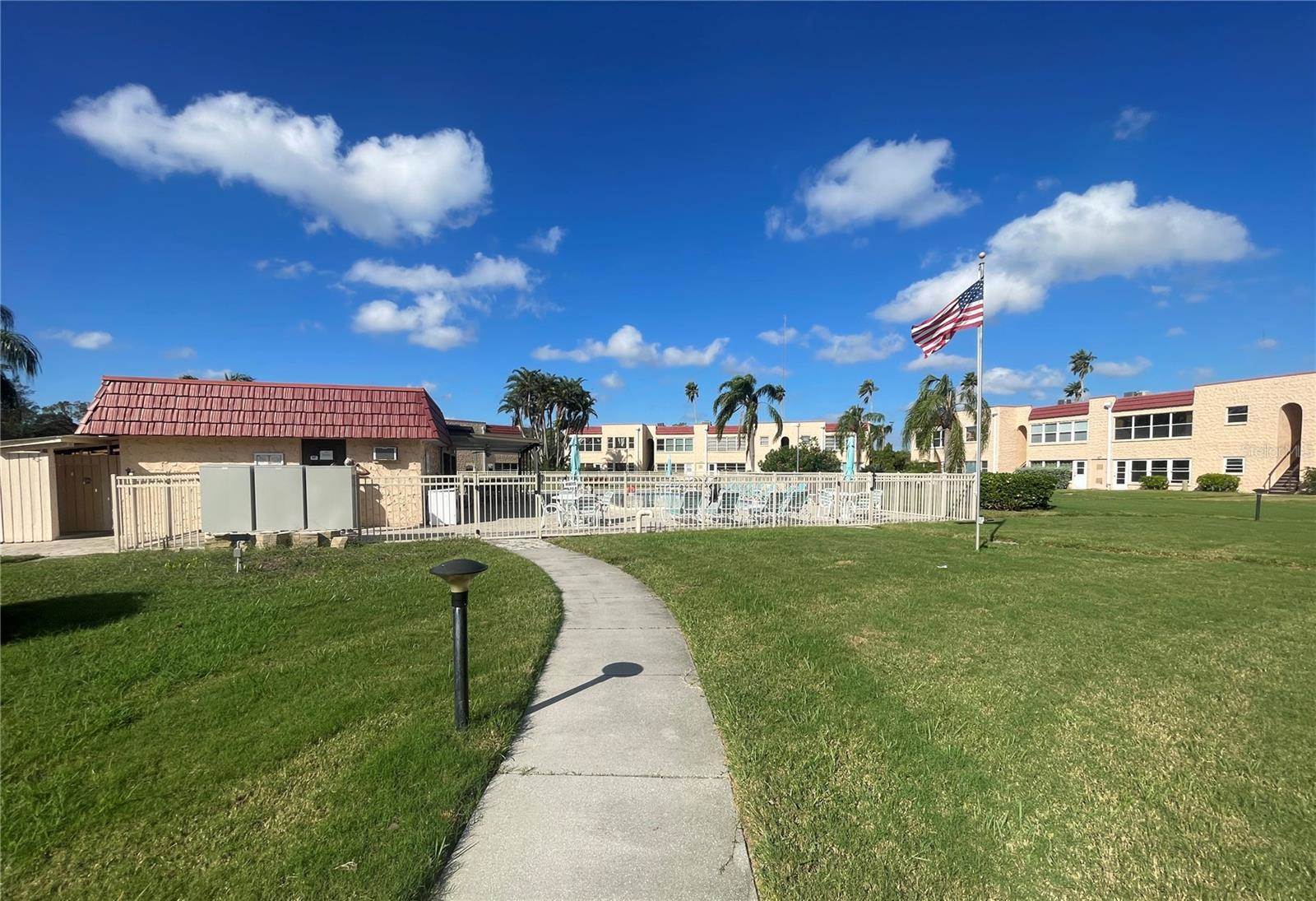 218 Dogwood Circle, Seminole, FL 33777