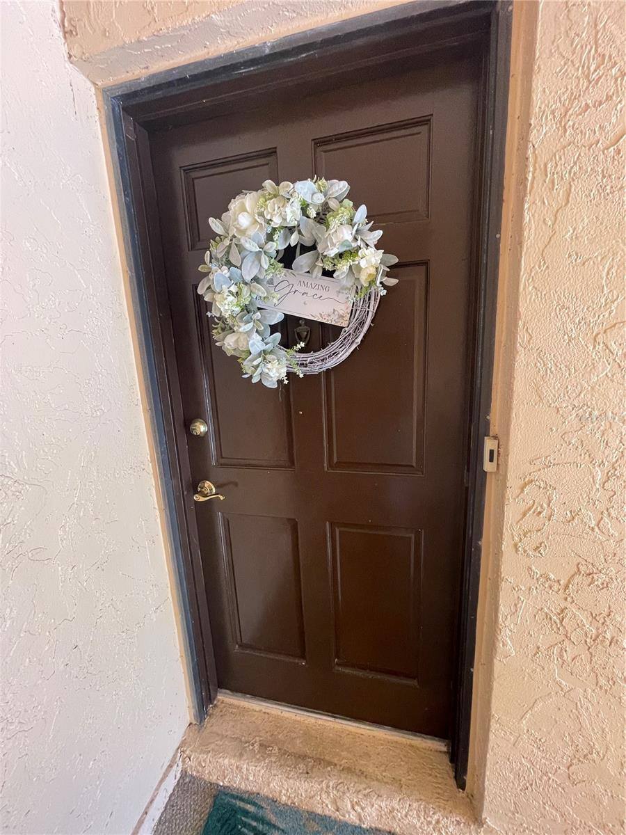 218 Dogwood Circle, Seminole, FL 33777