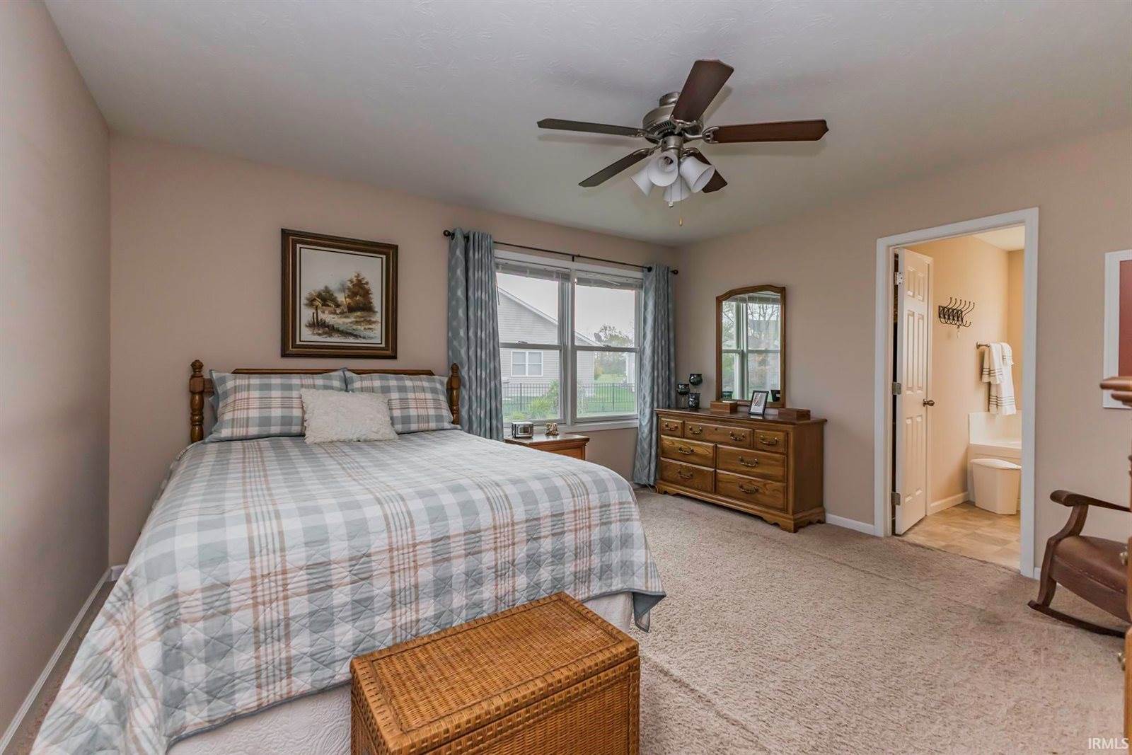 1816 Sandal Wood Drive, Yorktown, IN 47396