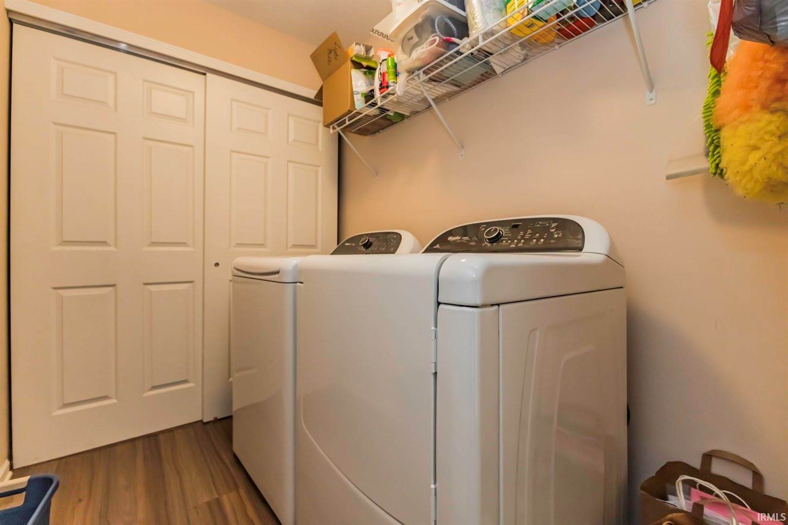 1816 Sandal Wood Drive, Yorktown, IN 47396