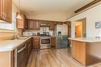 1816 Sandal Wood Drive, Yorktown, IN 47396