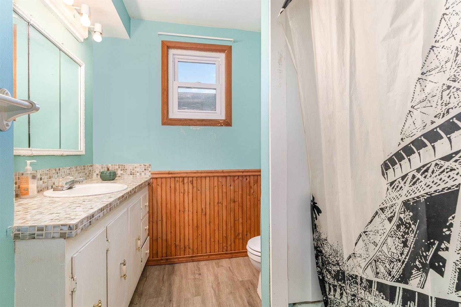 1010 13th Street, Bay City, MI 48708