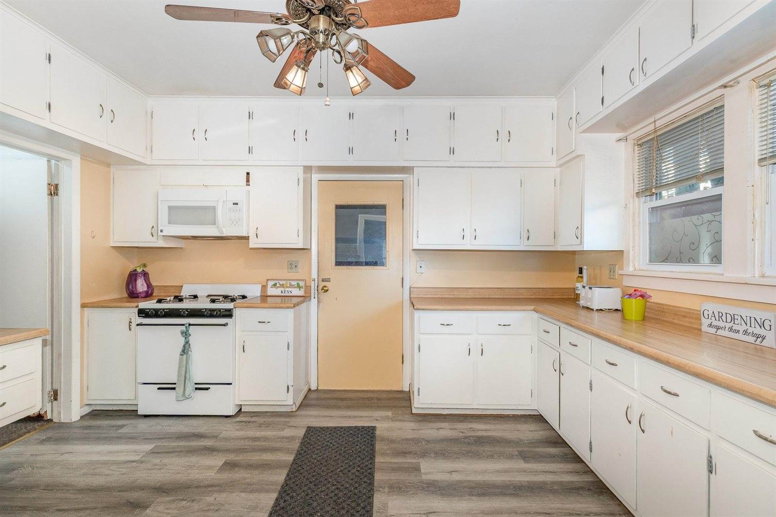 1010 13th Street, Bay City, MI 48708