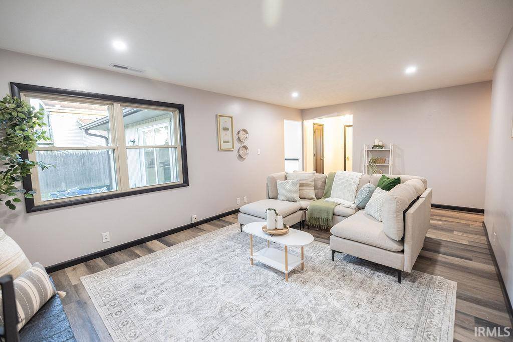 300 W Horizon Road, Muncie, IN 47303