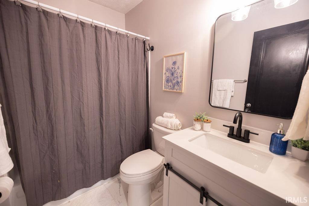 300 W Horizon Road, Muncie, IN 47303