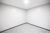 300 W Horizon Road, Muncie, IN 47303