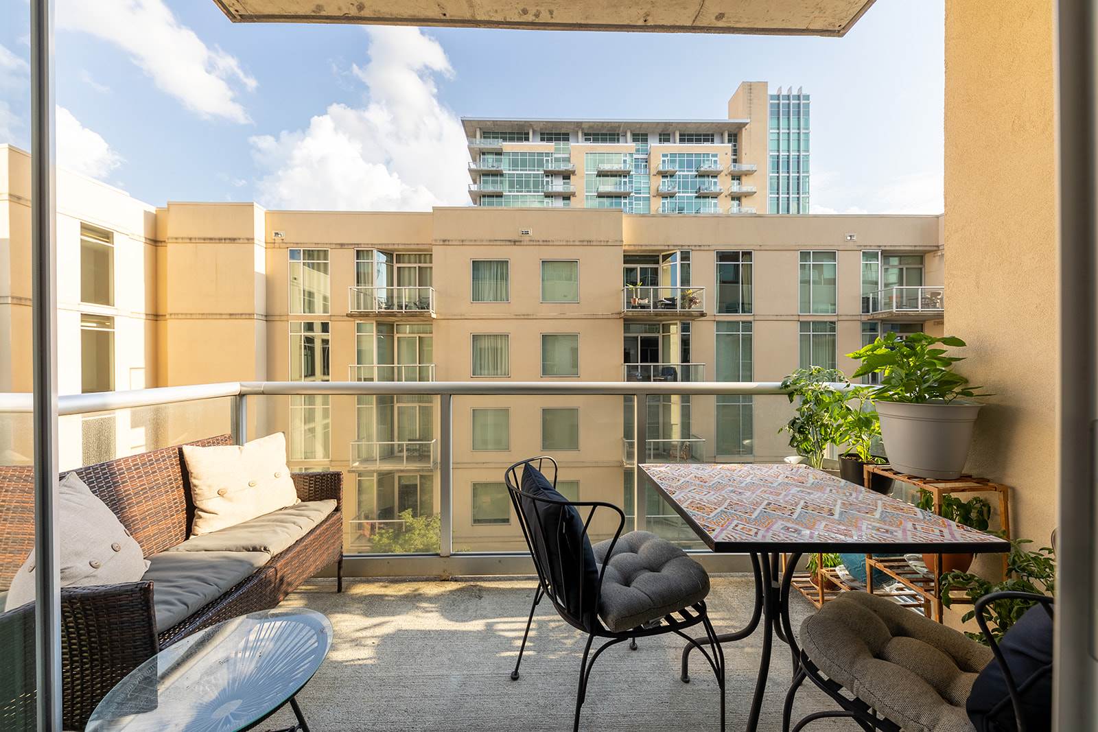 600 12th Ave S, Nashville, TN 37203