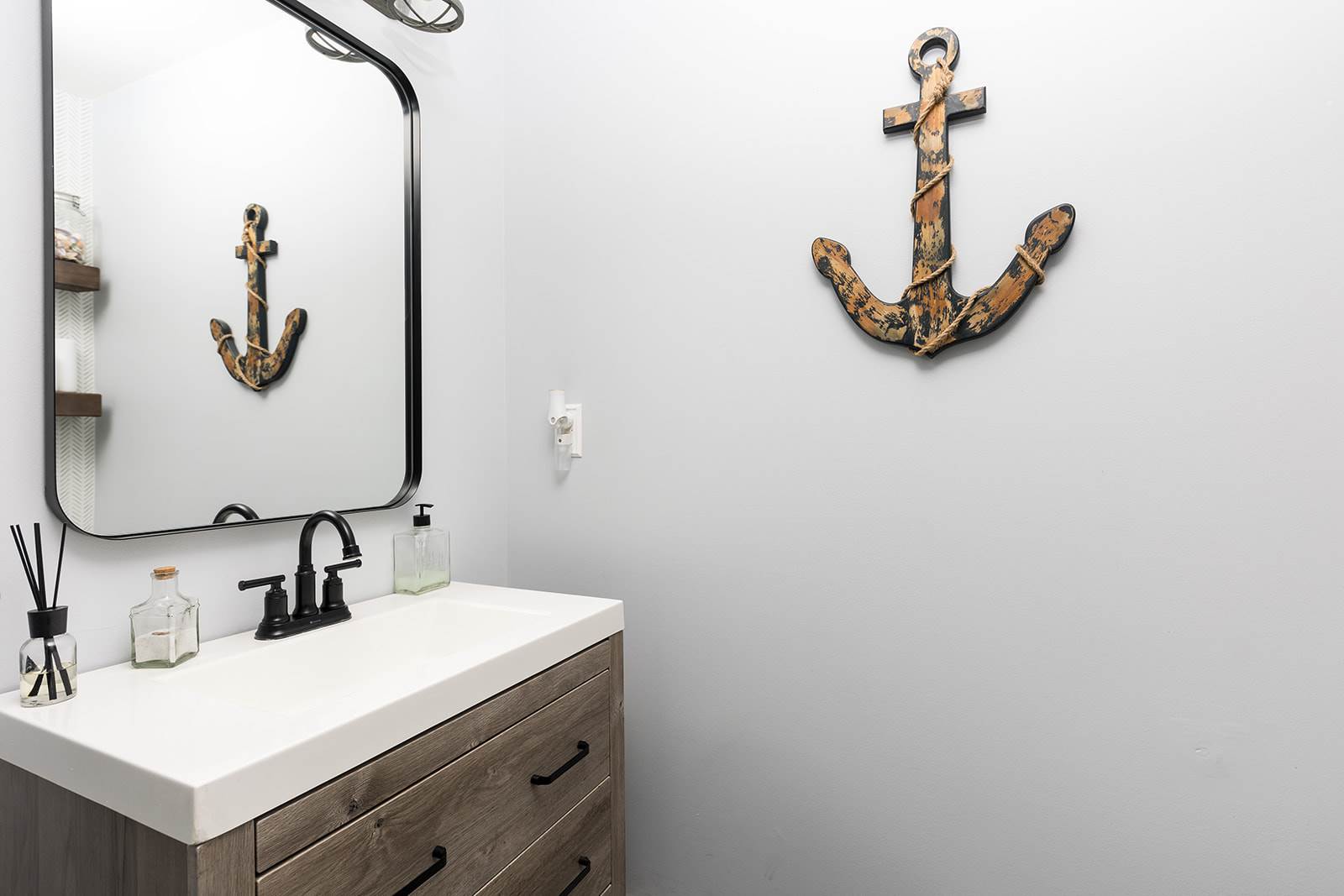 600 12th Ave S, Nashville, TN 37203