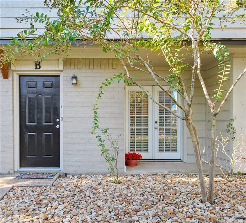 1409 Airline Drive, College Station, TX 77845